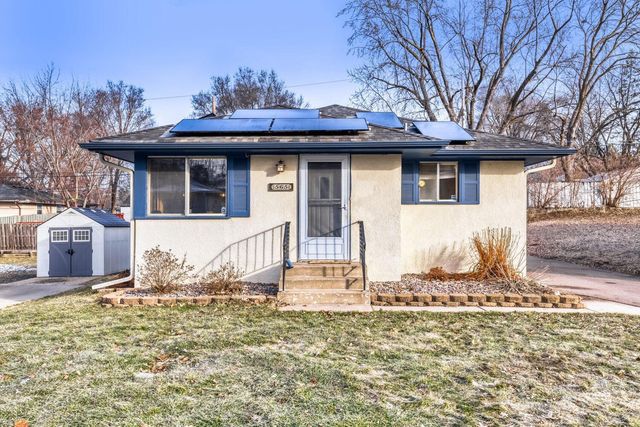 565 Hugo Street NE, Fridley, MN 55432