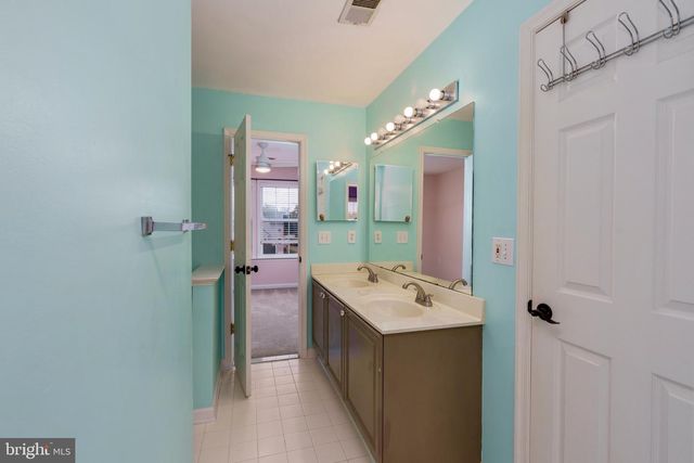 27 COSTEN CIR, Shepherdstown, WV 25443