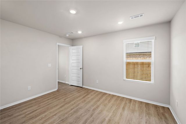 2514 E Meramec Street, Fayetteville, AR 72701