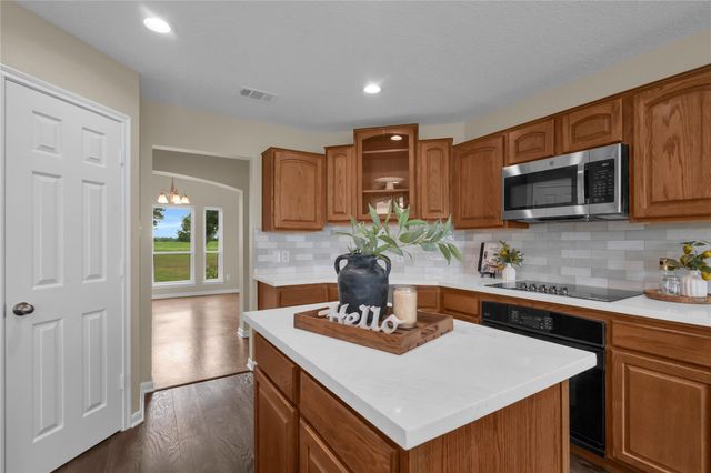11004 Mlcak Road, Sealy, TX 77474
