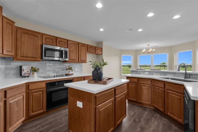 11004 Mlcak Road, Sealy, TX 77474