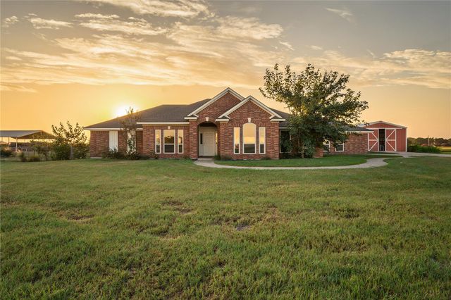 11004 Mlcak Road, Sealy, TX 77474