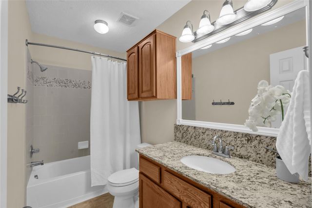 11004 Mlcak Road, Sealy, TX 77474