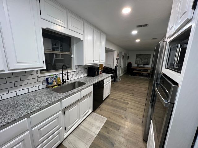 200 33rd Street, Mineral Wells, TX 76067