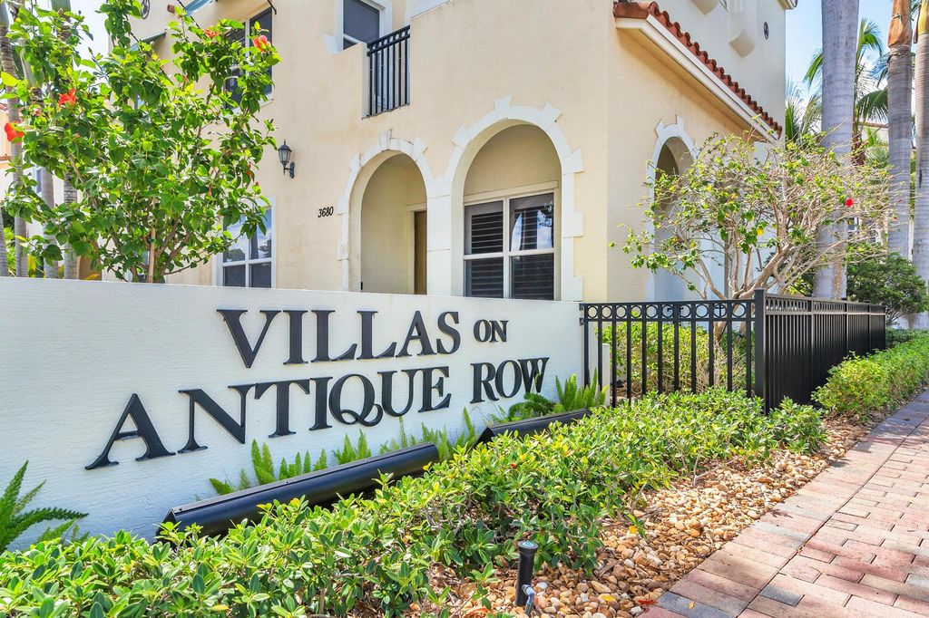 3672 Vintage Way, West Palm Beach, FL 33405