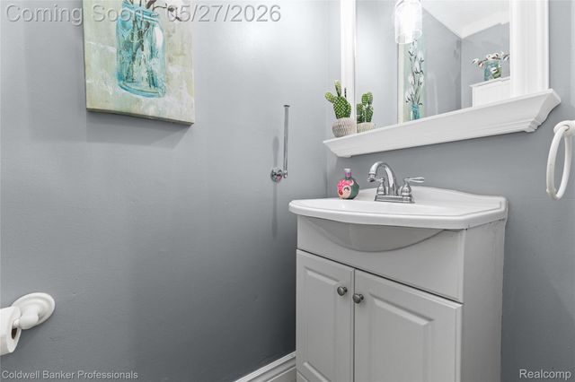 21450 Virginia Street, Southfield, MI 48076