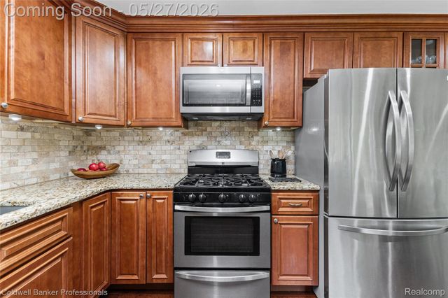21450 Virginia Street, Southfield, MI 48076