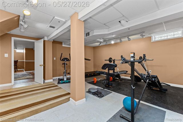 21450 Virginia Street, Southfield, MI 48076
