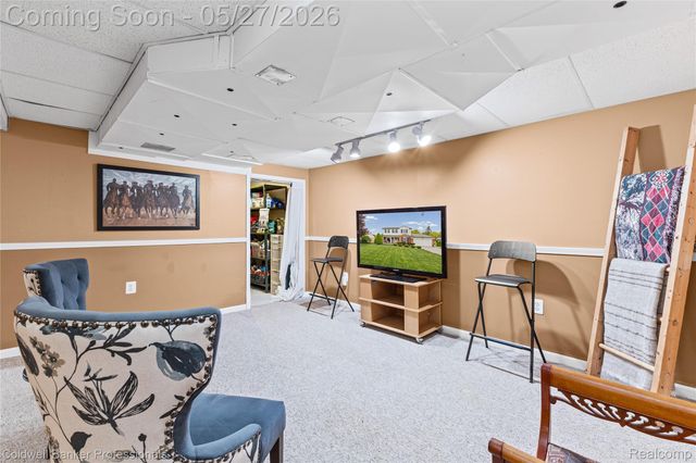 21450 Virginia Street, Southfield, MI 48076