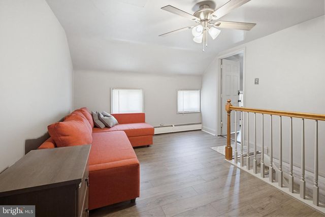 713 KINDERHOOK RD, Columbia, PA 17512