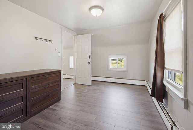 713 KINDERHOOK RD, Columbia, PA 17512