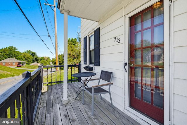713 KINDERHOOK RD, Columbia, PA 17512