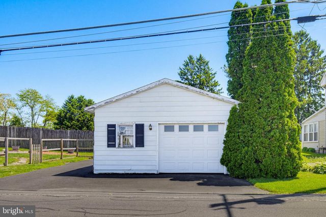 713 KINDERHOOK RD, Columbia, PA 17512