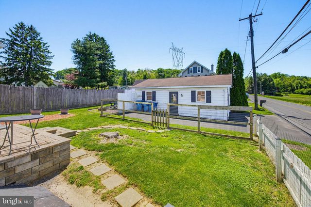 713 KINDERHOOK RD, Columbia, PA 17512