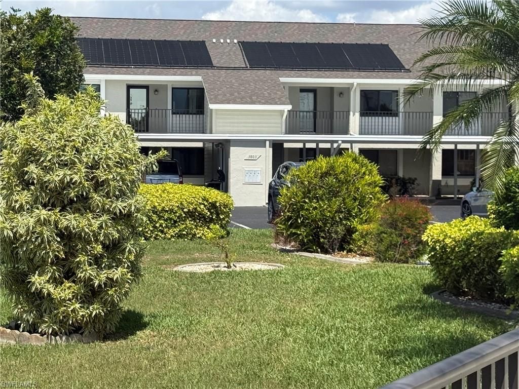 Image 3 of property listing at 3803 11th PL 1210, Cape Coral, FL 33904