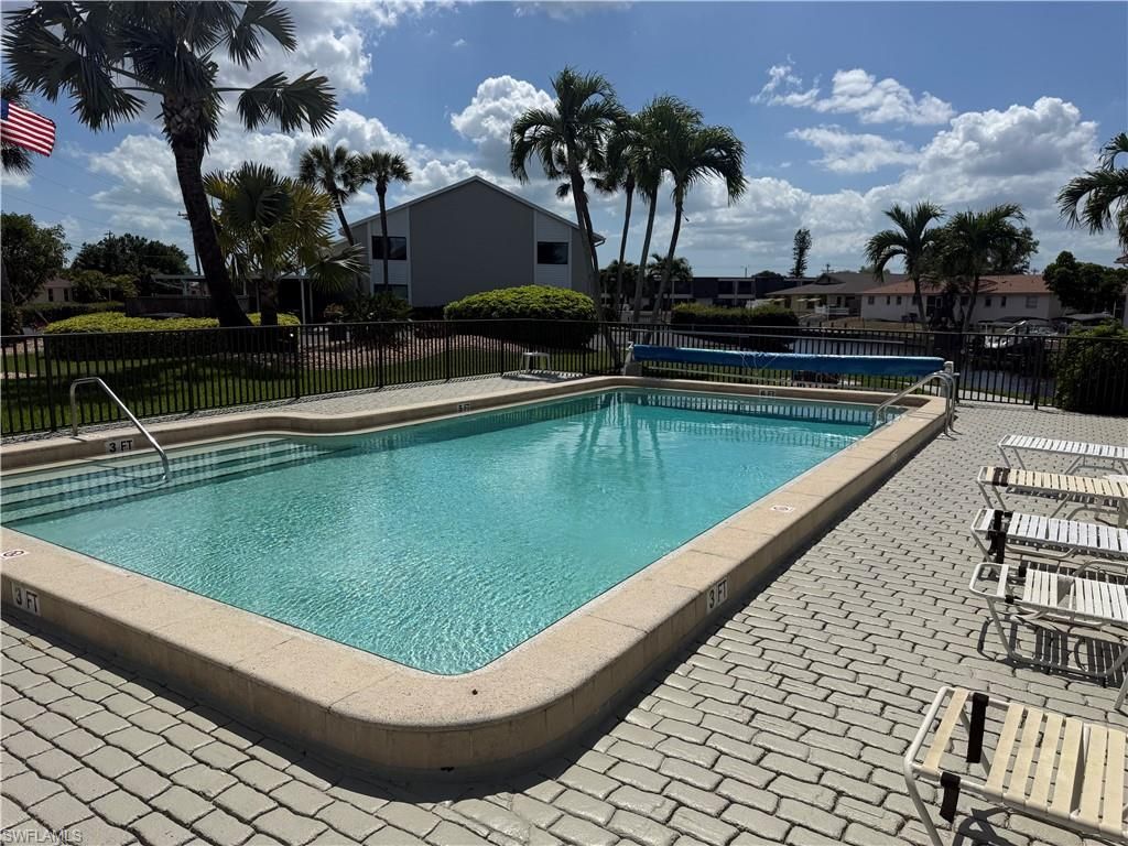 Image 33 of property listing at 3803 11th PL 1210, Cape Coral, FL 33904