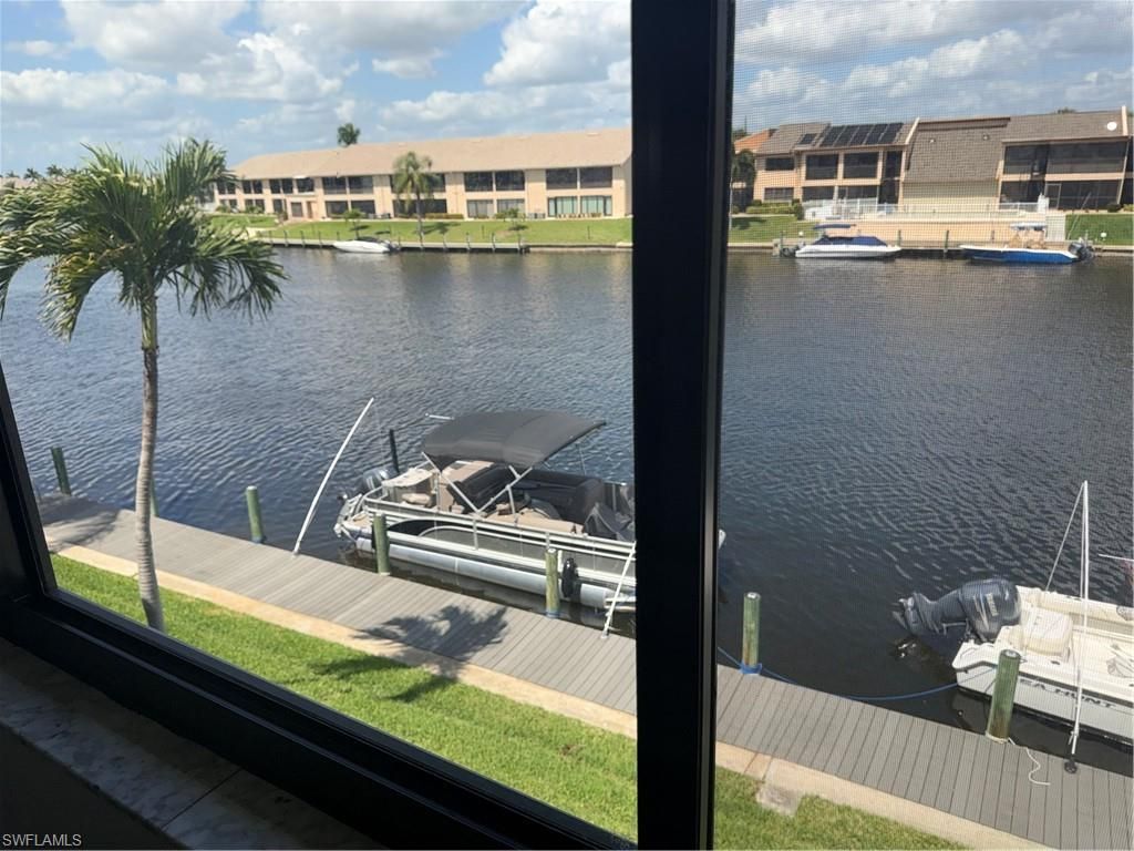 Image 6 of property listing at 3803 11th PL 1210, Cape Coral, FL 33904