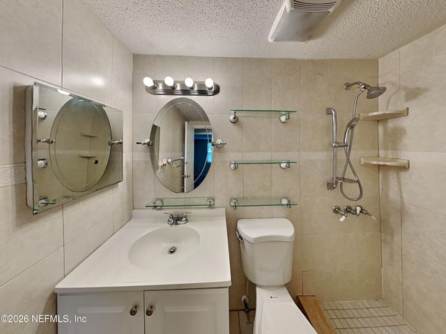 2816 COMMANCHE Avenue, Orange Park, FL 32065