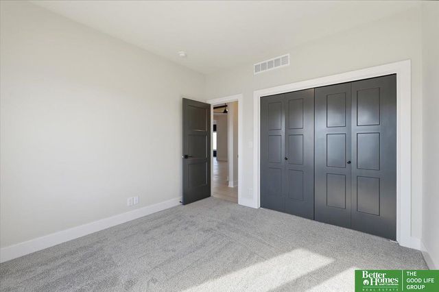 11003 S 100th Street, Papillion, NE 68046