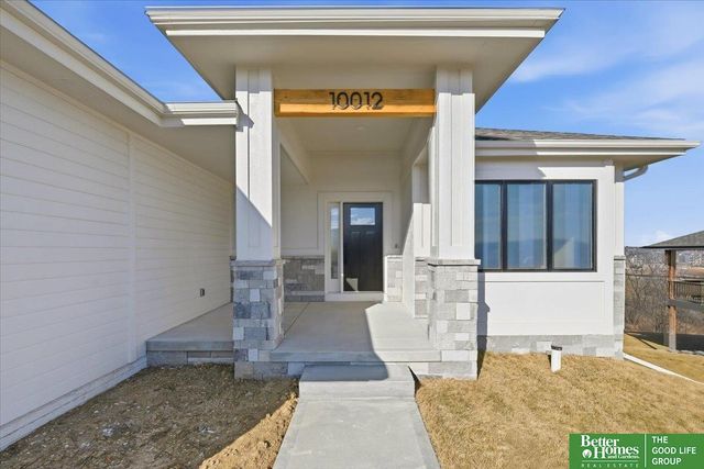 11003 S 100th Street, Papillion, NE 68046