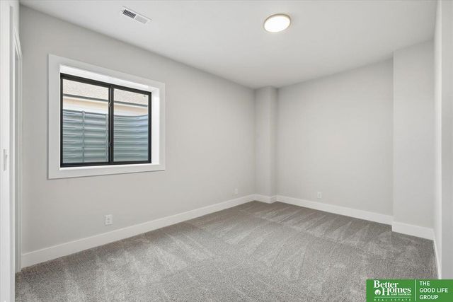 11003 S 100th Street, Papillion, NE 68046