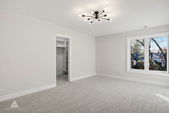 500 N Fairview Avenue, Mount Prospect, IL 60056