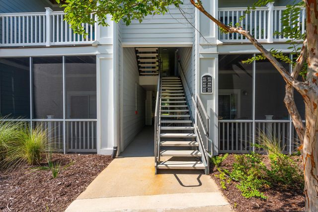 1300 Park West Boulevard 811, Mount Pleasant, SC 29466