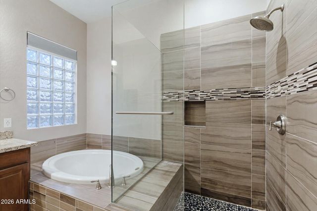 5571 E Via Montoya Drive, Phoenix, AZ 85054