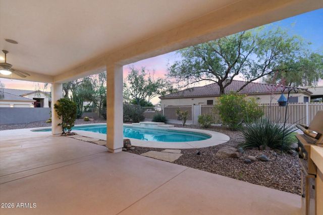 5571 E Via Montoya Drive, Phoenix, AZ 85054