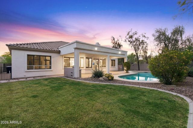 5571 E Via Montoya Drive, Phoenix, AZ 85054