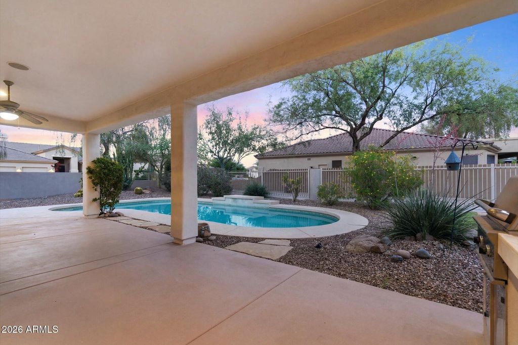 Image 22 of property listing at 5571 E Via Montoya Drive, Phoenix, AZ 85054