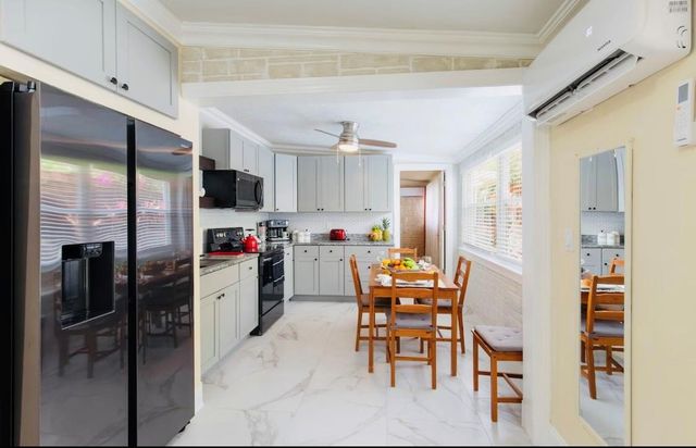 279 Hach Lane, West Palm Beach, FL 33415