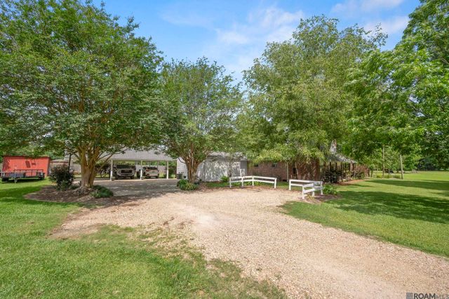 22325 Sutter Ln, Zachary, LA 70791