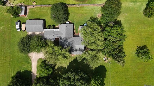 22325 Sutter Ln, Zachary, LA 70791
