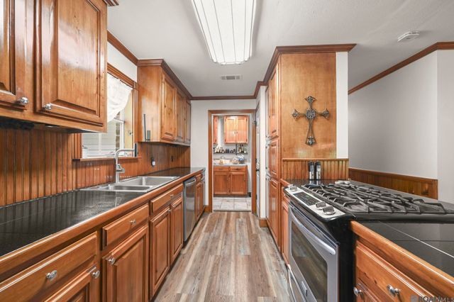 22325 Sutter Ln, Zachary, LA 70791