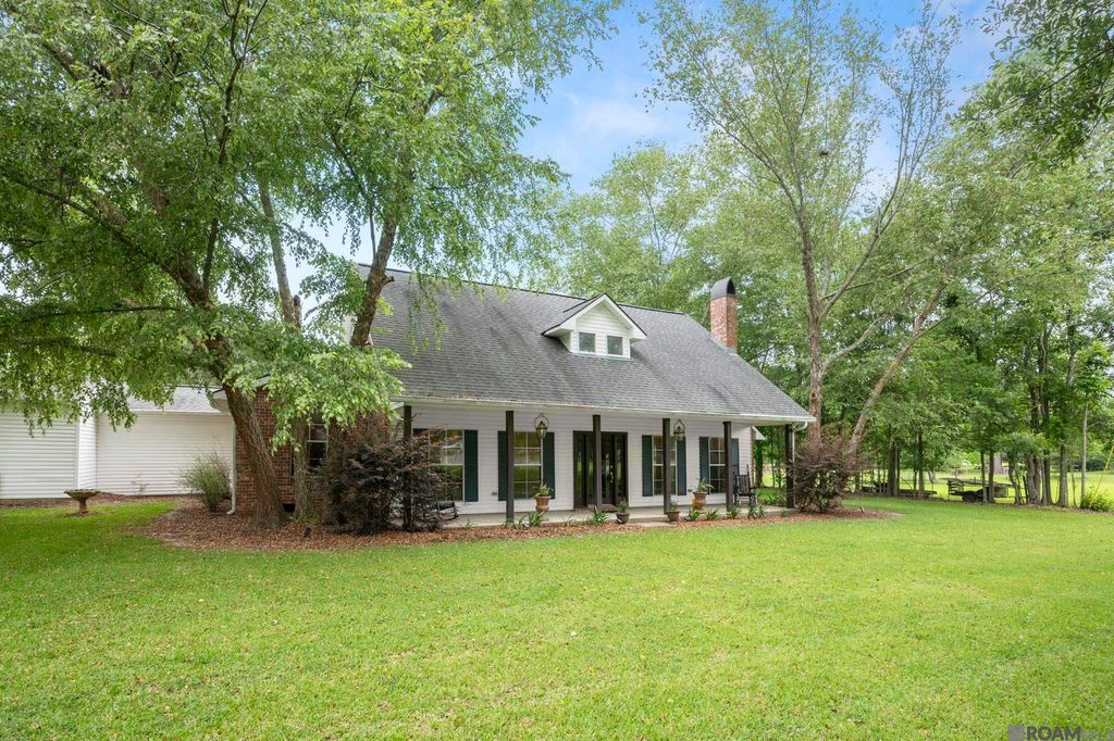 22325 Sutter Ln, Zachary, LA 70791