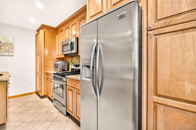 19950 21st Avenue 1158, Whitestone, NY 11357