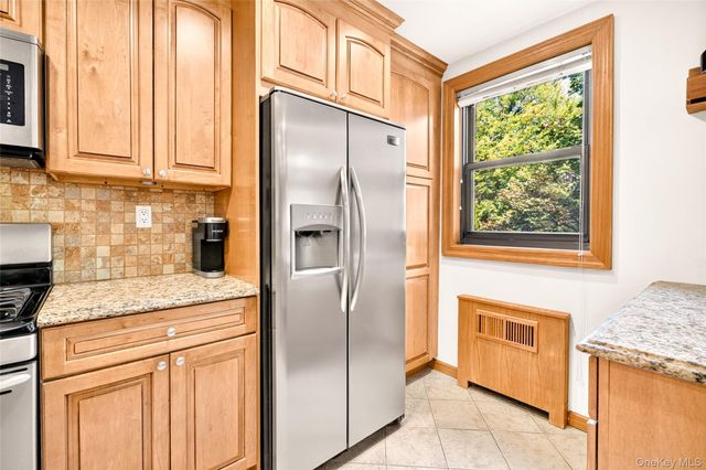 19950 21st Avenue 1158, Whitestone, NY 11357