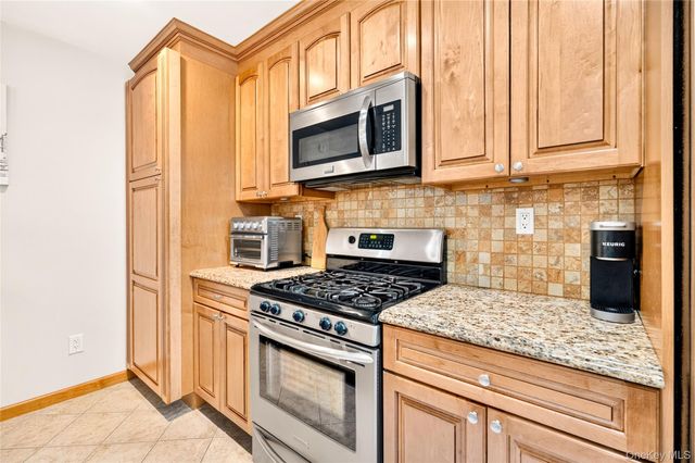 19950 21st Avenue 1158, Whitestone, NY 11357