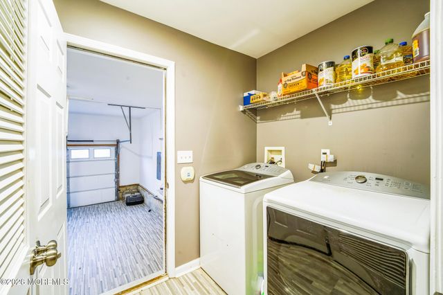 27 Lena Court, Berkeley, NJ 08721