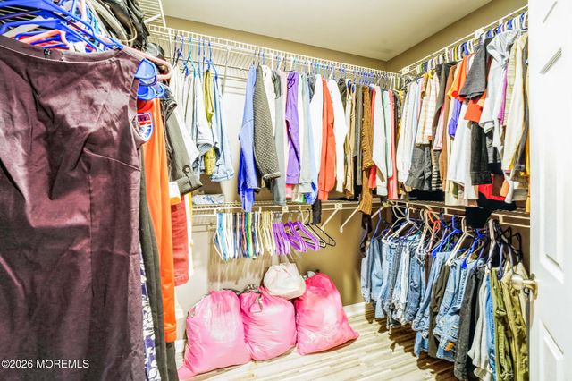 27 Lena Court, Berkeley, NJ 08721