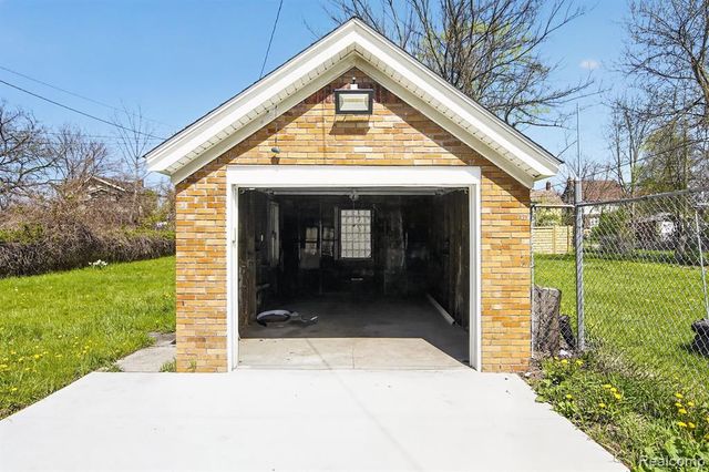 2534 Lamothe Street, Detroit, MI 48206