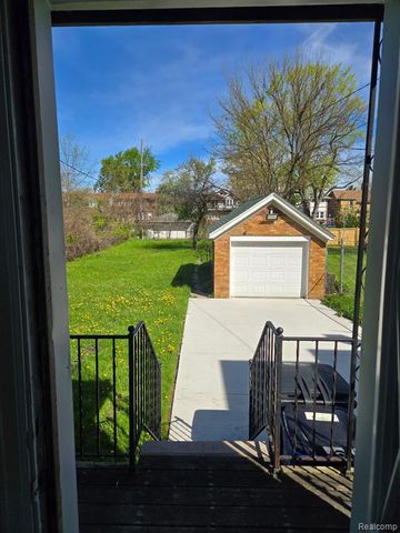 2534 Lamothe Street, Detroit, MI 48206