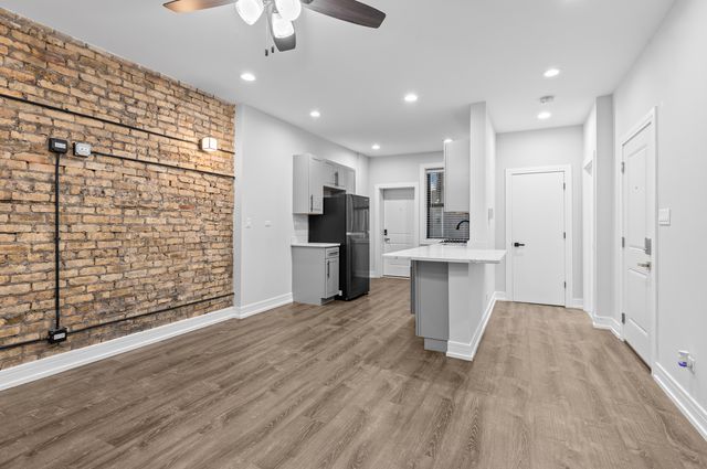 6111 N Winthrop Avenue 3, Chicago, IL 60660