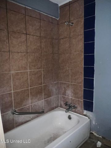 1012 Terrace Avenue, Jackson, MS 39209