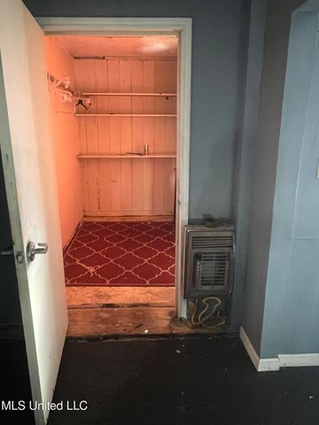 1012 Terrace Avenue, Jackson, MS 39209