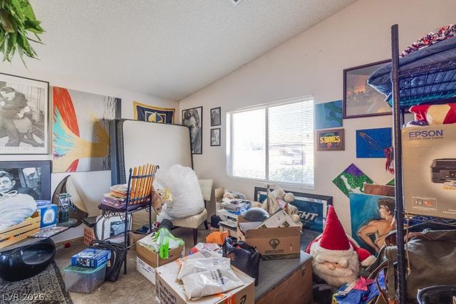 6533 Pinon Pine Way, Las Vegas, NV 89108