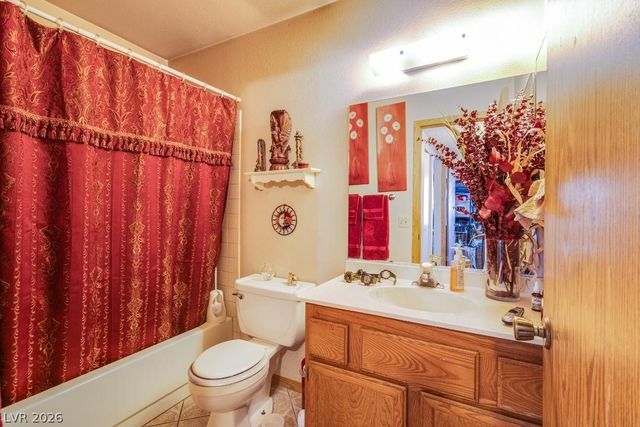 6533 Pinon Pine Way, Las Vegas, NV 89108