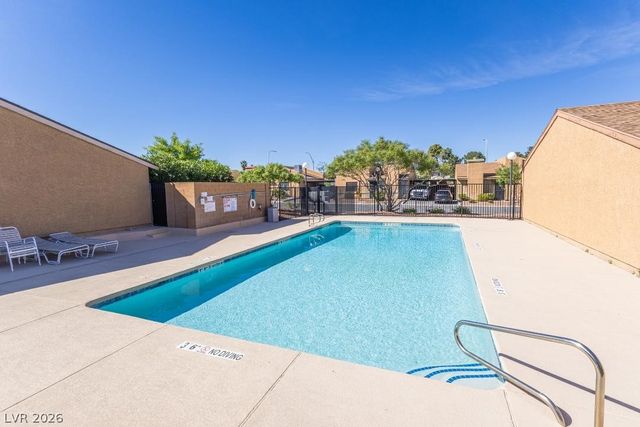 6533 Pinon Pine Way, Las Vegas, NV 89108