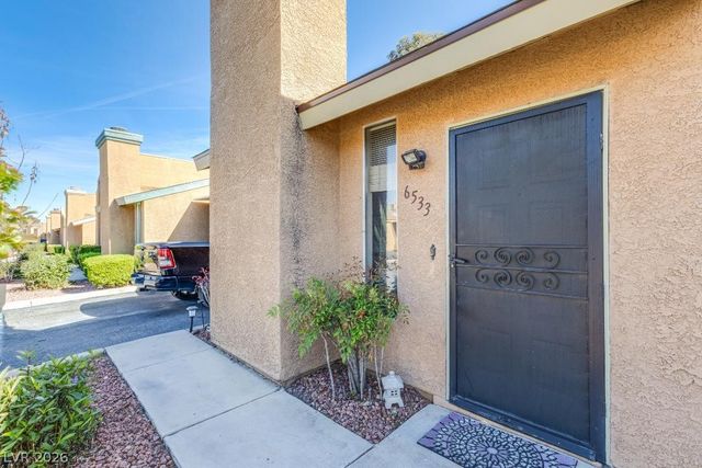 6533 Pinon Pine Way, Las Vegas, NV 89108